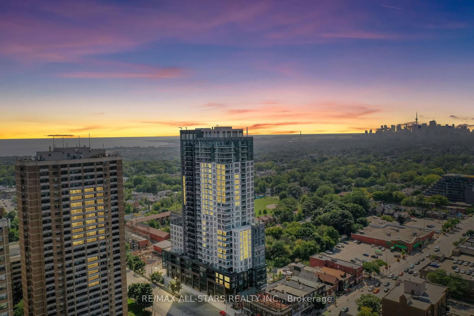 1811 - 286 Main Street, Toronto, ON