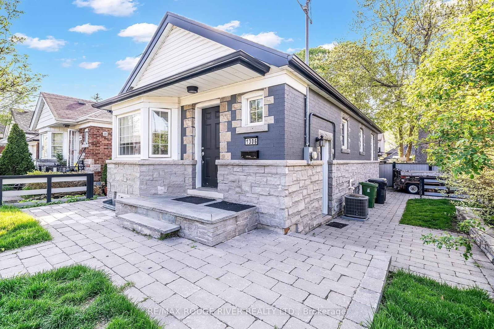 1306 Kingston Road, Toronto, ON — photo 3