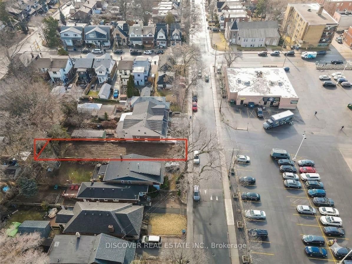95 Gainsborough Road, Toronto, ON