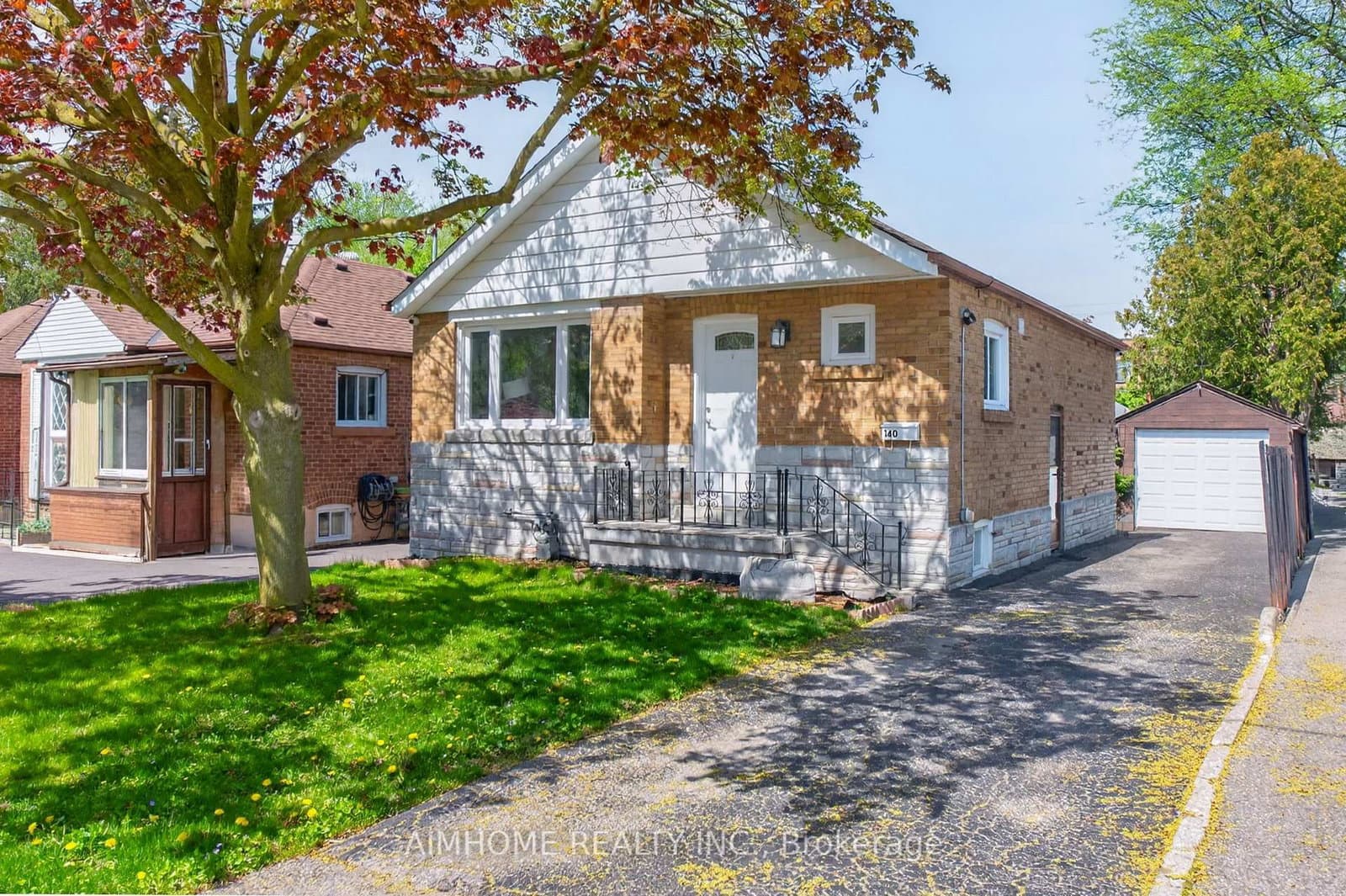 140 Meighen Avenue, Toronto, ON