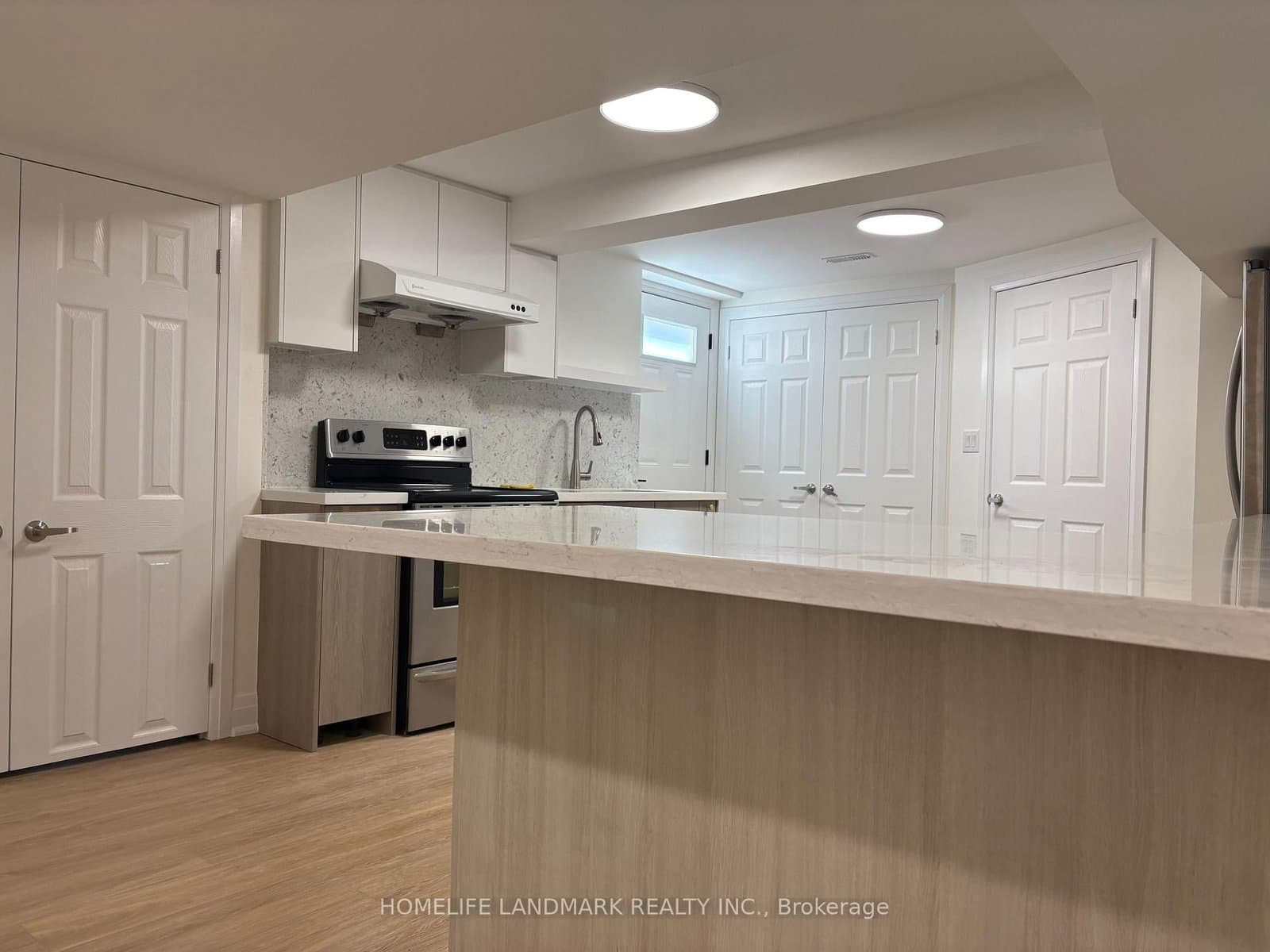 Lower 39 Silversted Drive, Toronto, ON — photo 3