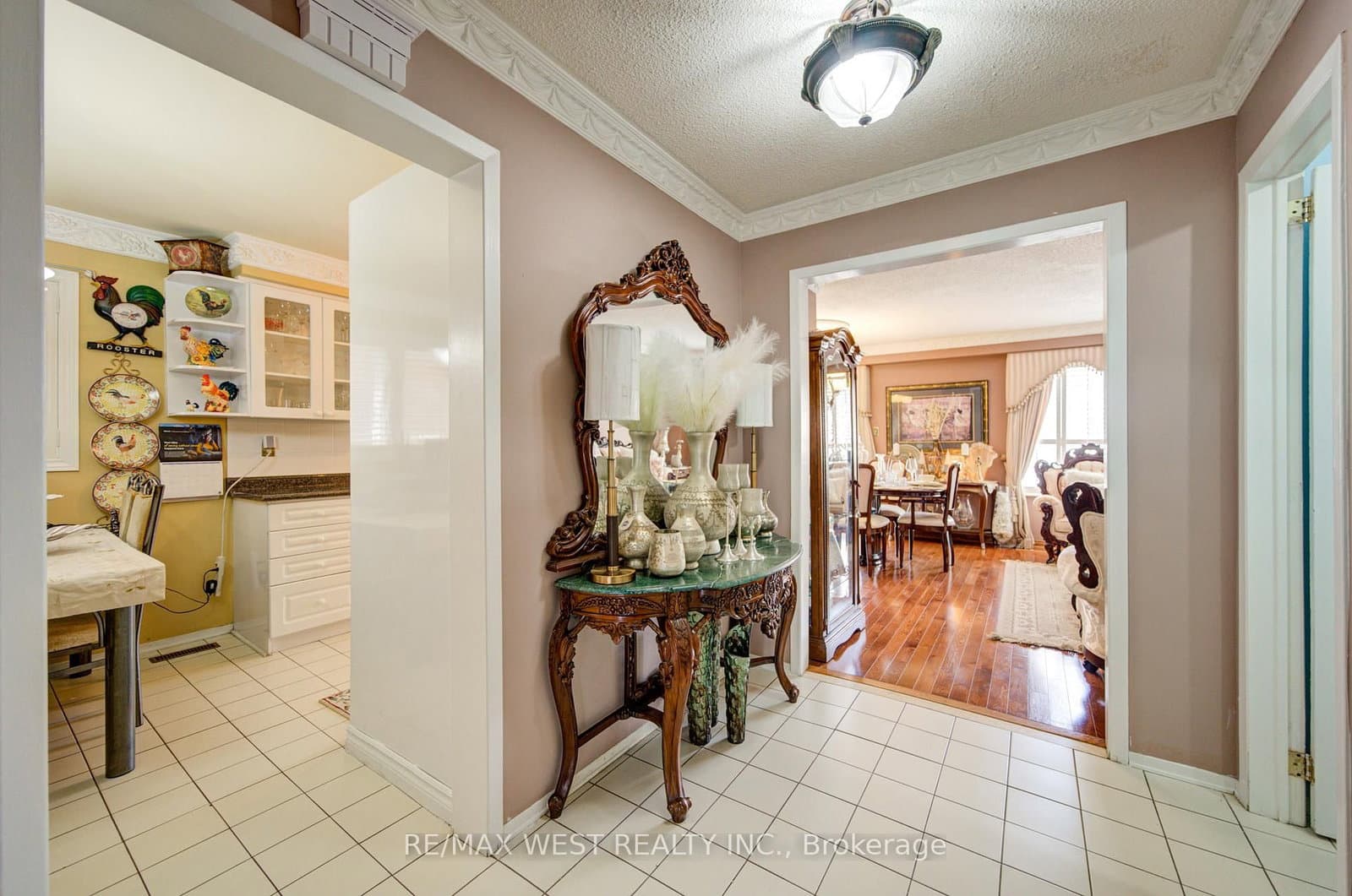 11 Danilack Court, Toronto, ON — photo 3