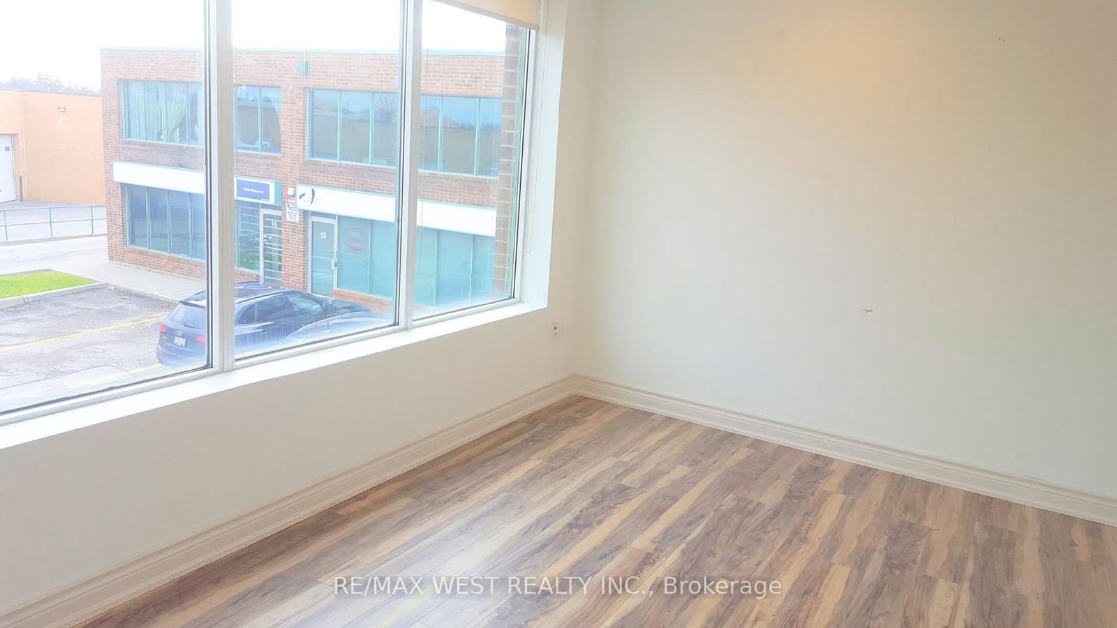 17 - 115 Woodstream Boulevard, Vaughan, ON — photo 2