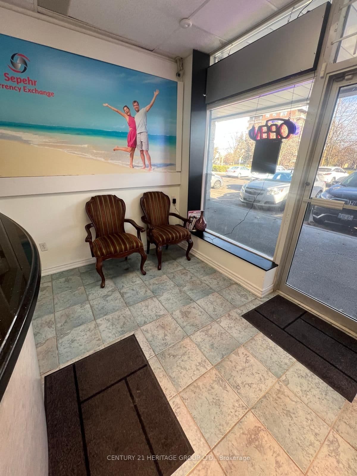 B23 - 7378 Yonge Street, Vaughan, ON — photo 2