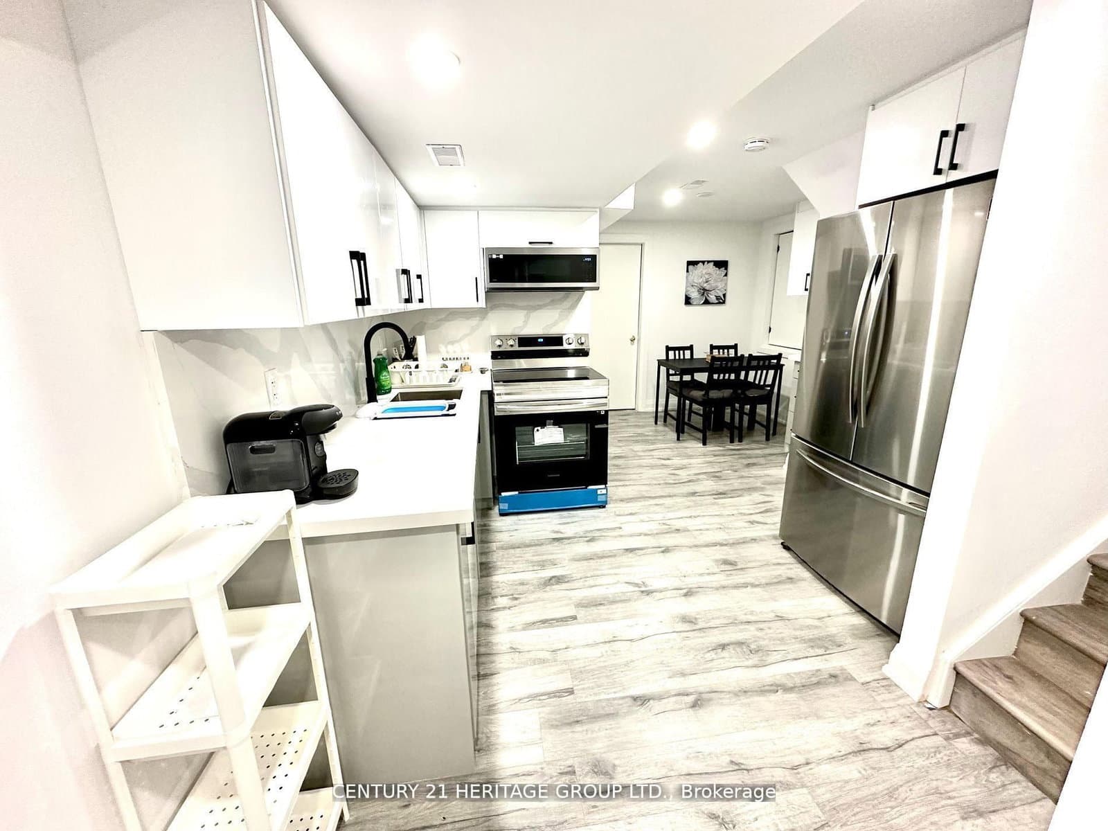 Bsmt - 29 Eminence Road, Vaughan, ON — photo 2