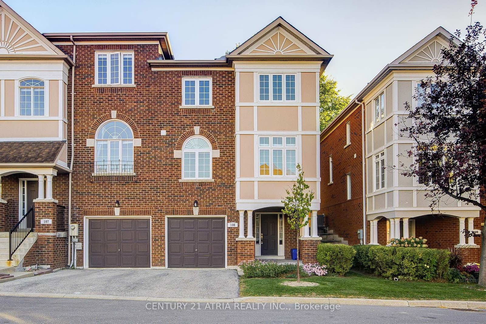 108 - 190 Harding Boulevard, Richmond Hill, ON