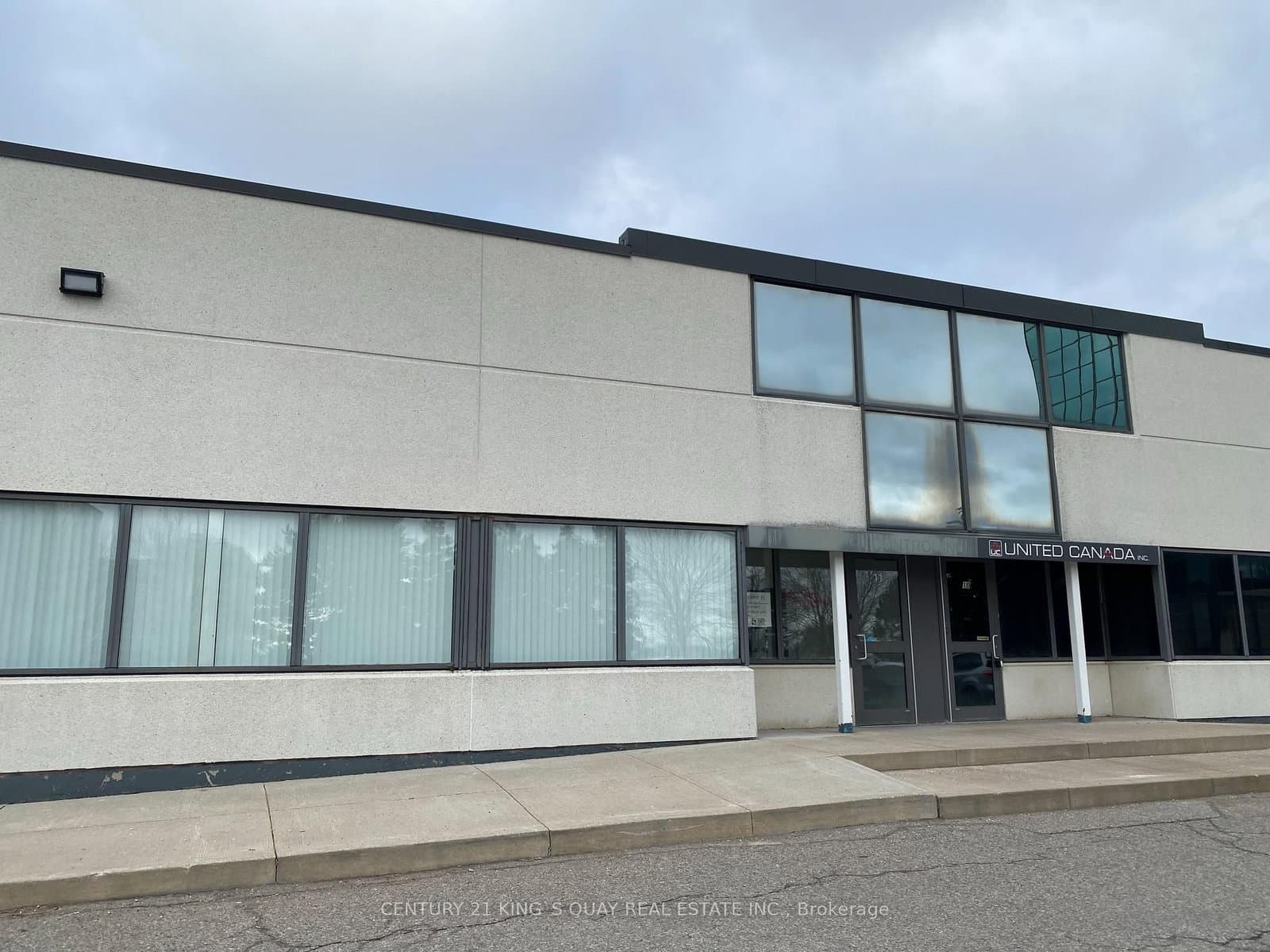11 - 15 West Pearce Street, Richmond Hill, ON