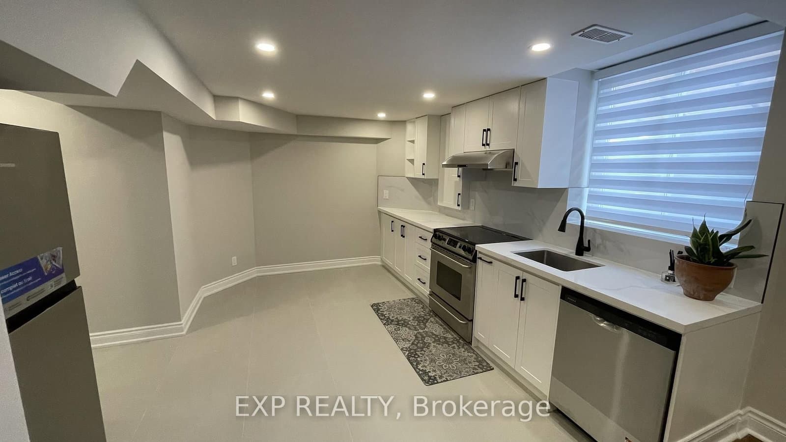 Basement - 94 Lensmith Drive, Aurora, ON — photo 3