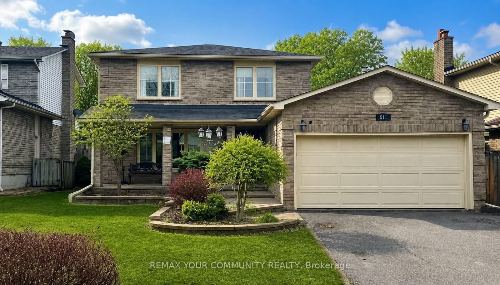 911 Ferndale Crescent, Newmarket, ON