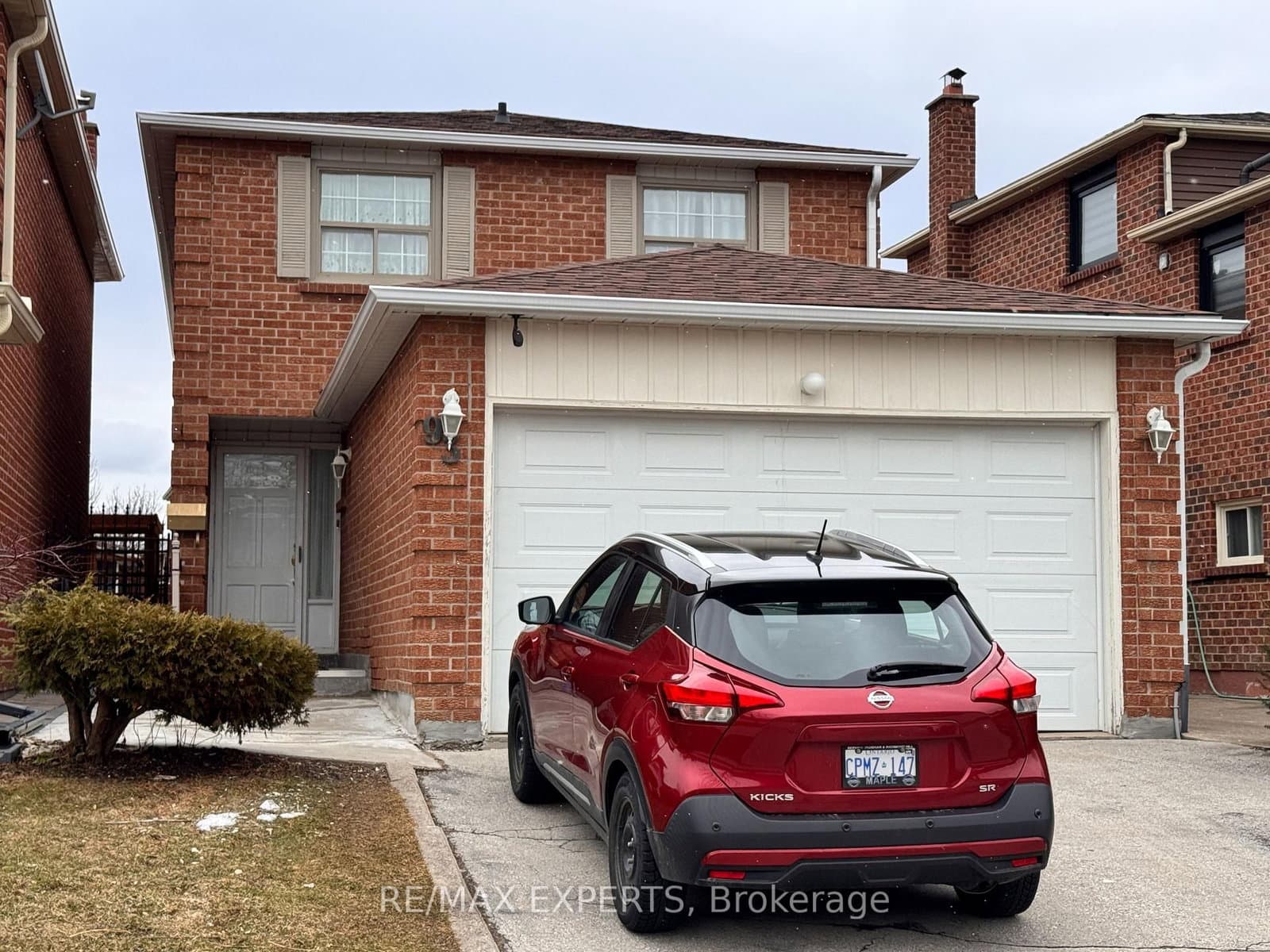 93 Tall Grass Trail, Vaughan, ON — photo 2