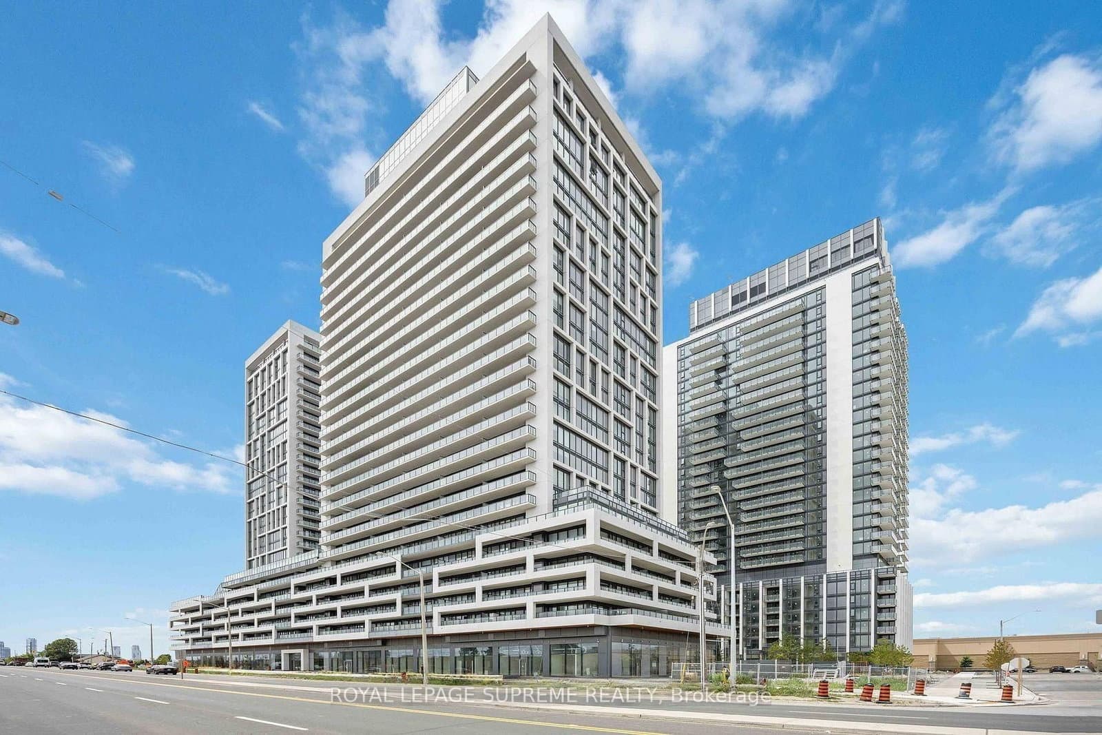 404 - 8960 Jane Street, Vaughan, ON
