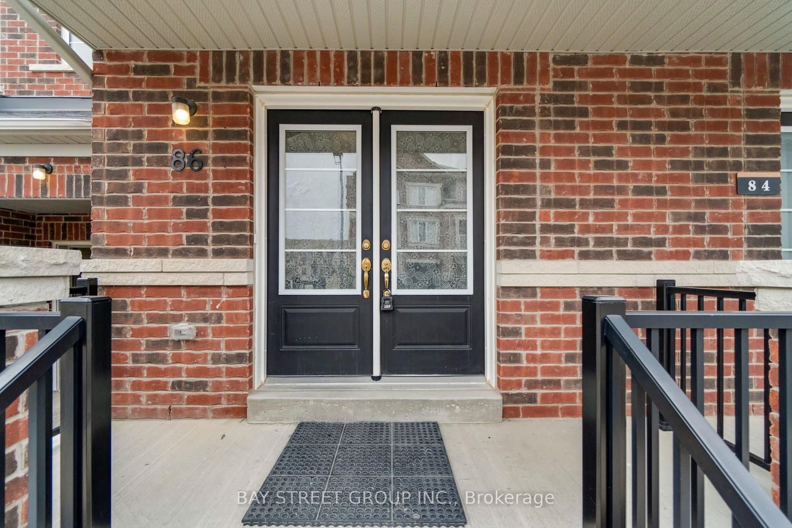 86 Ness Drive, Richmond Hill, ON — photo 3