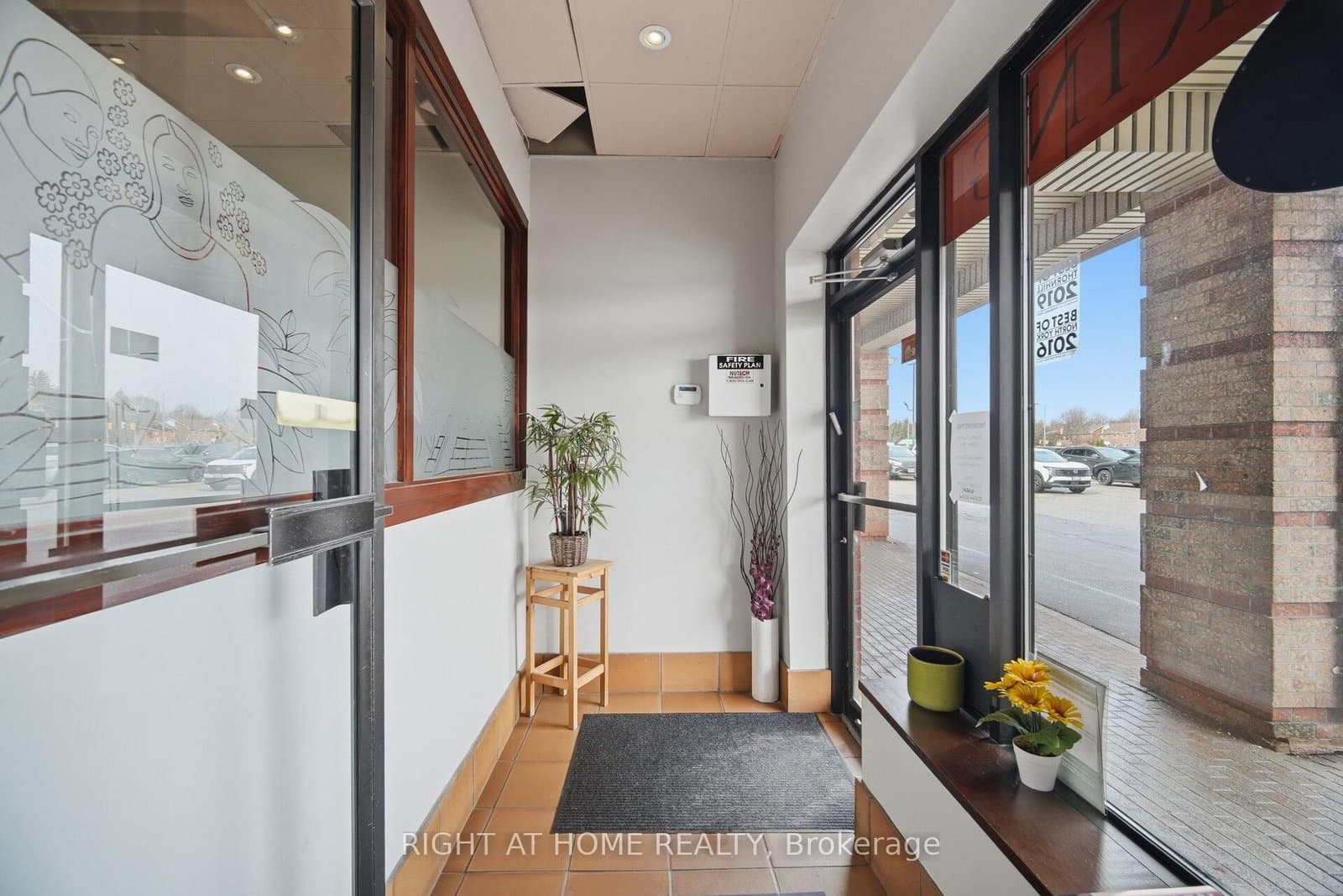 #15 - 441 Clark Avenue, Vaughan, ON — photo 2