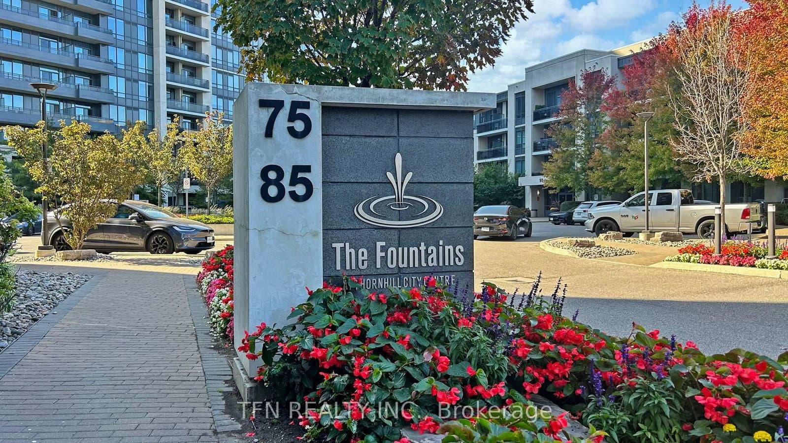 307 - 75 North Park Road, Vaughan, ON — photo 3
