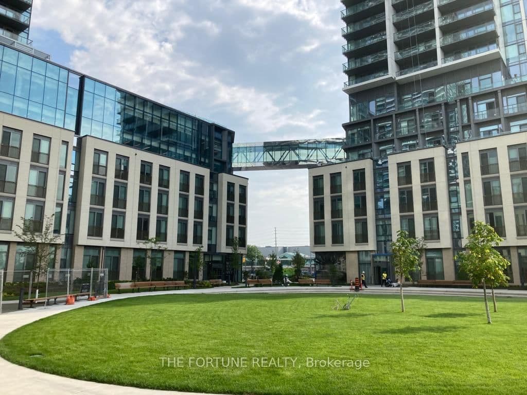 4707 - 7890 Jane Street, Vaughan, ON