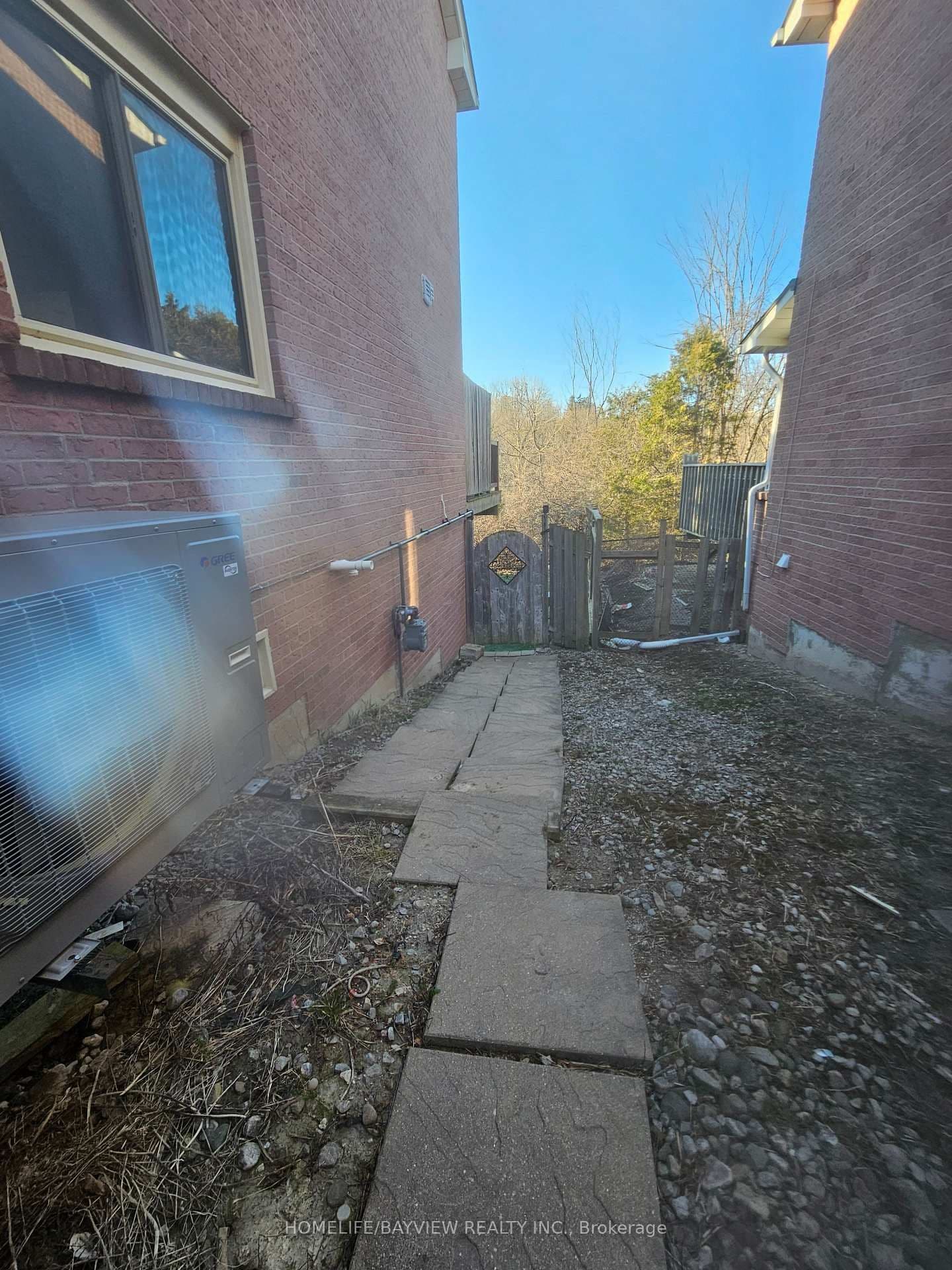 Lower - 164 Timpson Drive, Aurora, ON — photo 2