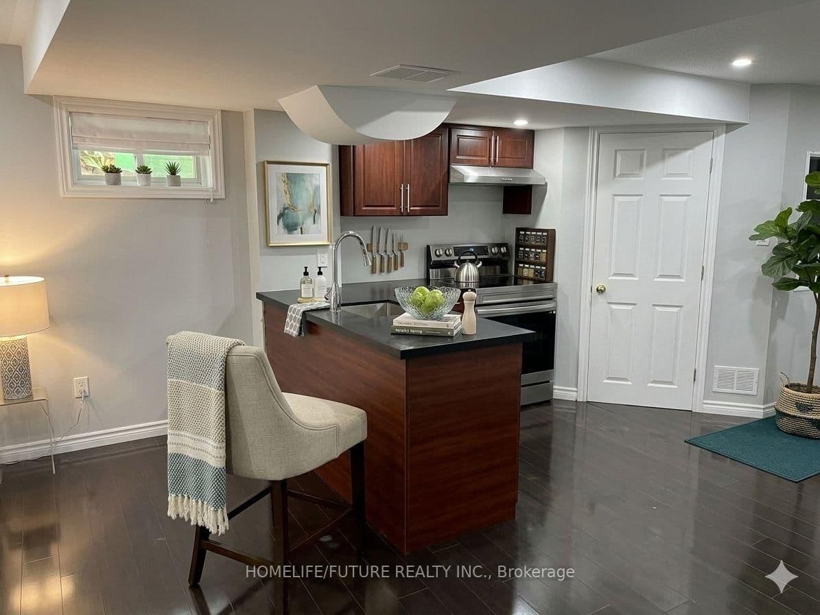 Bsmt - 34 Sunnyridge Avenue, Whitchurch-Stouffville, ON — photo 3