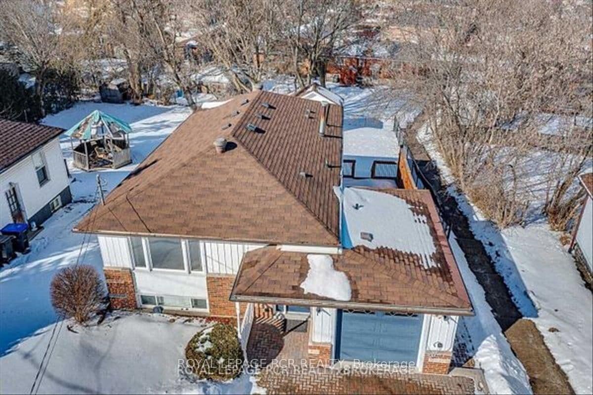 254 Simcoe Road, Bradford West Gwillimbury, ON — photo 2