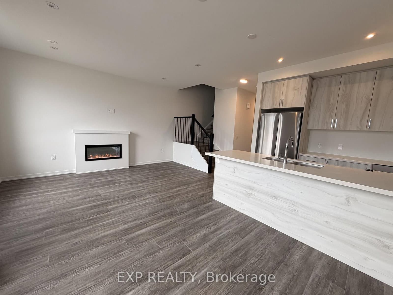 1424 19th Avenue, Richmond Hill, ON — photo 3