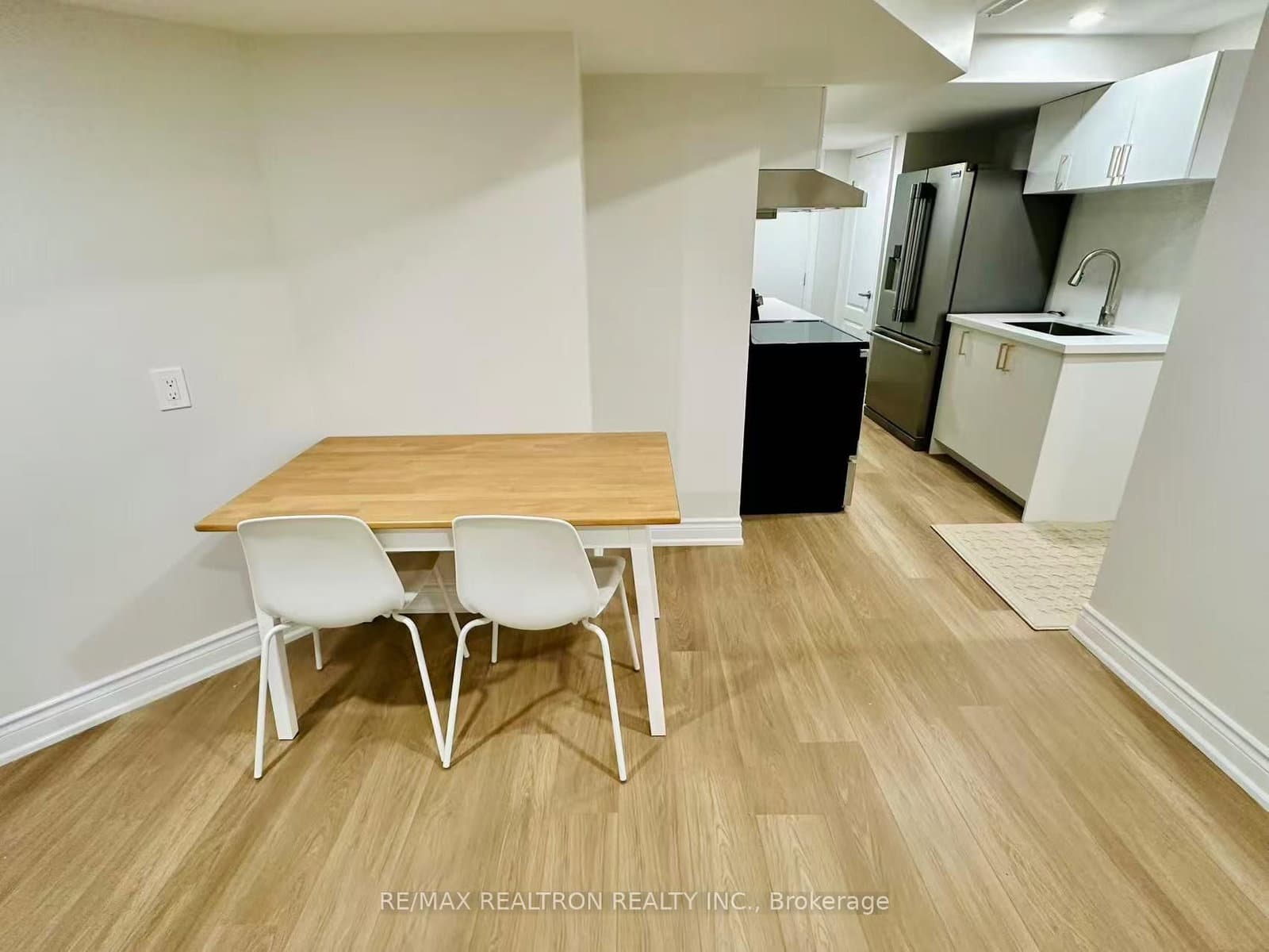 Bsmt - 511 Pleasant Ridge Avenue, Vaughan, ON — photo 3