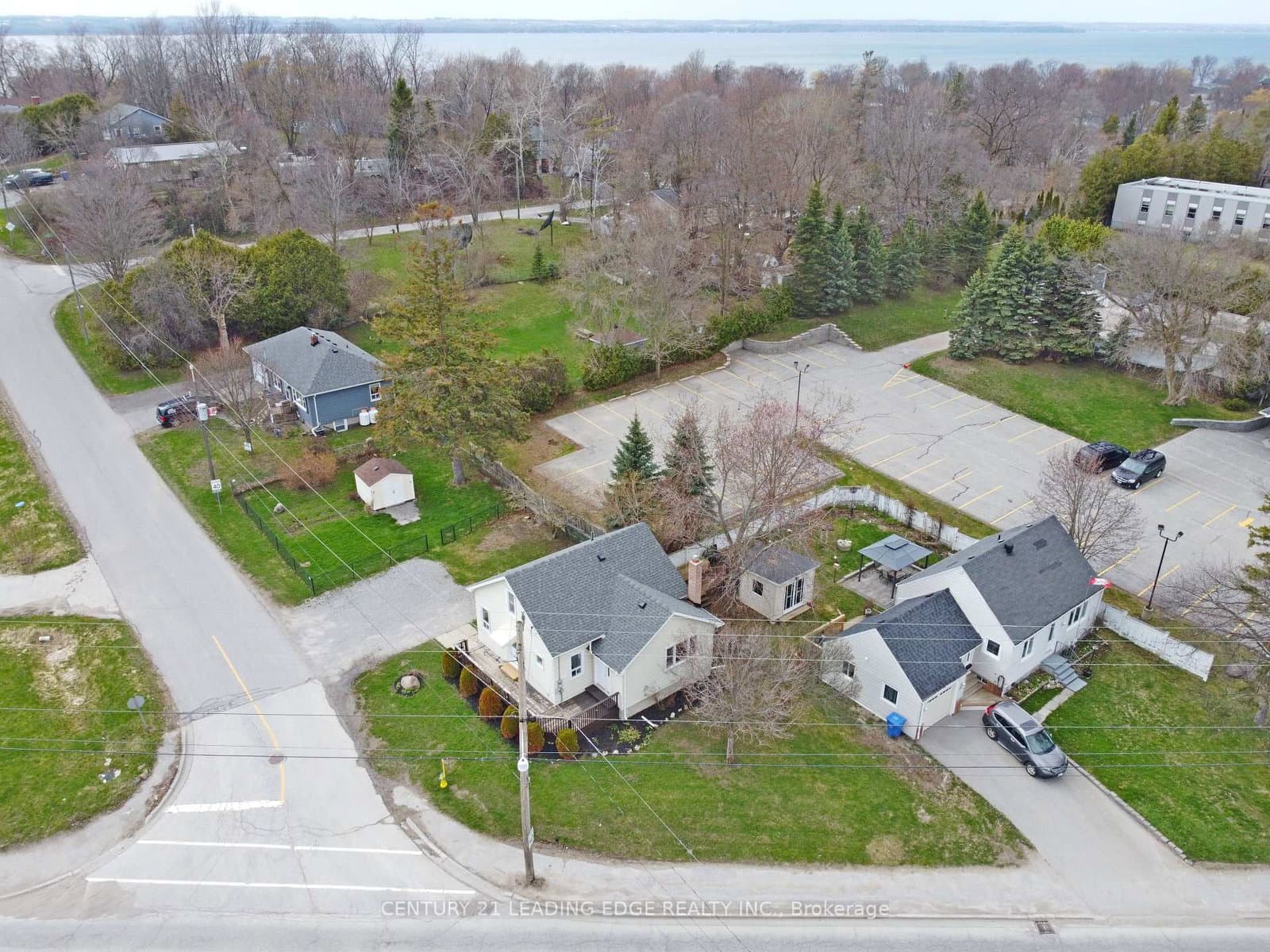 500 The Queensway South, Georgina, ON