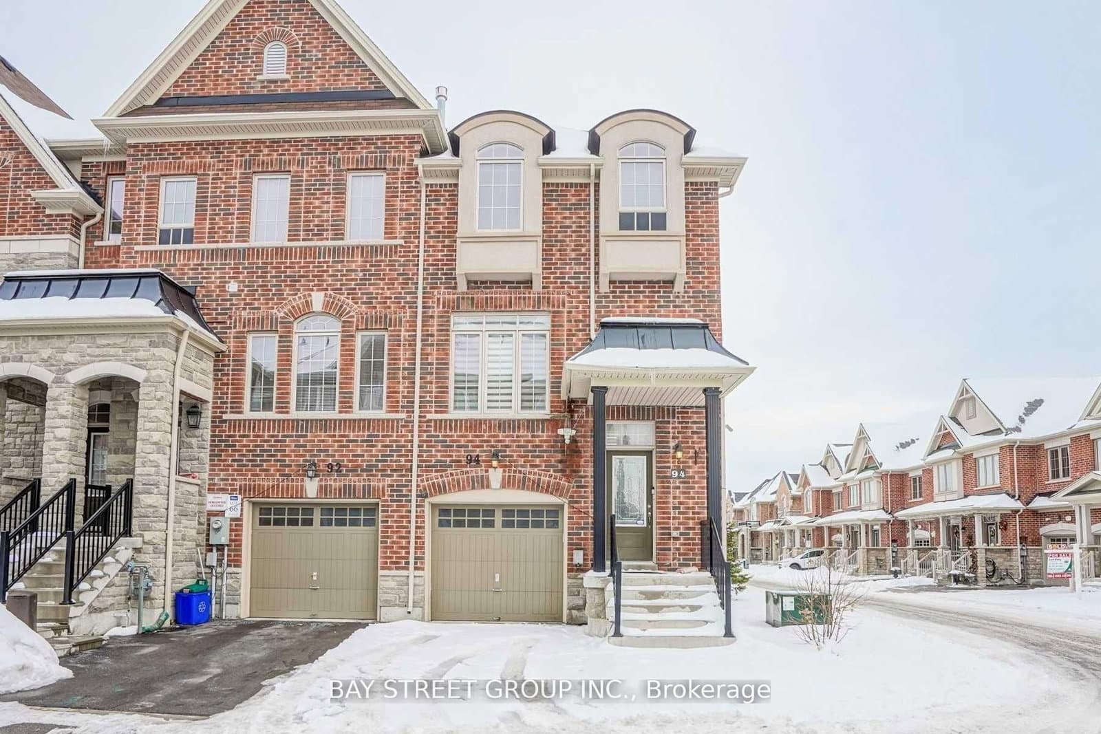 94 Mack Clement Lane, Richmond Hill, ON