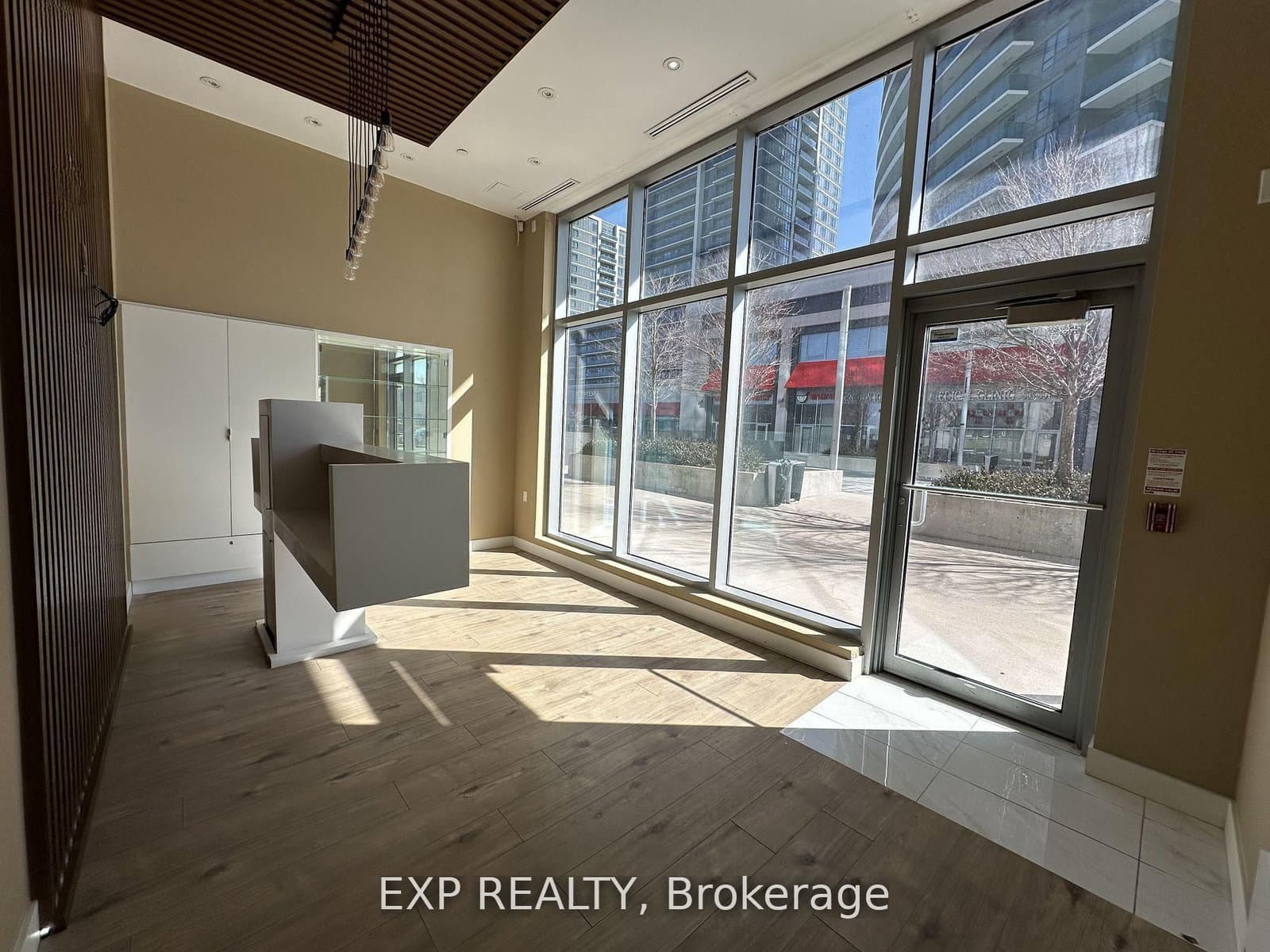 105 - 7191 Yonge Street, Markham, ON