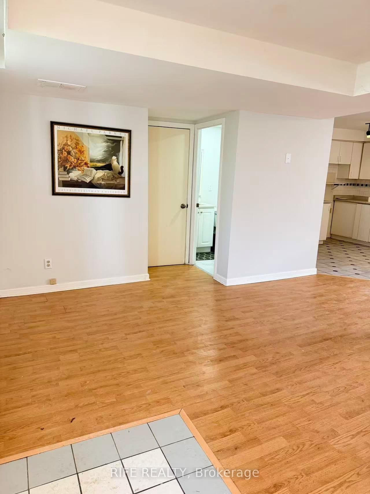 # Back Unit - 395 Loretta Crescent, Whitchurch-Stouffville, ON — photo 3