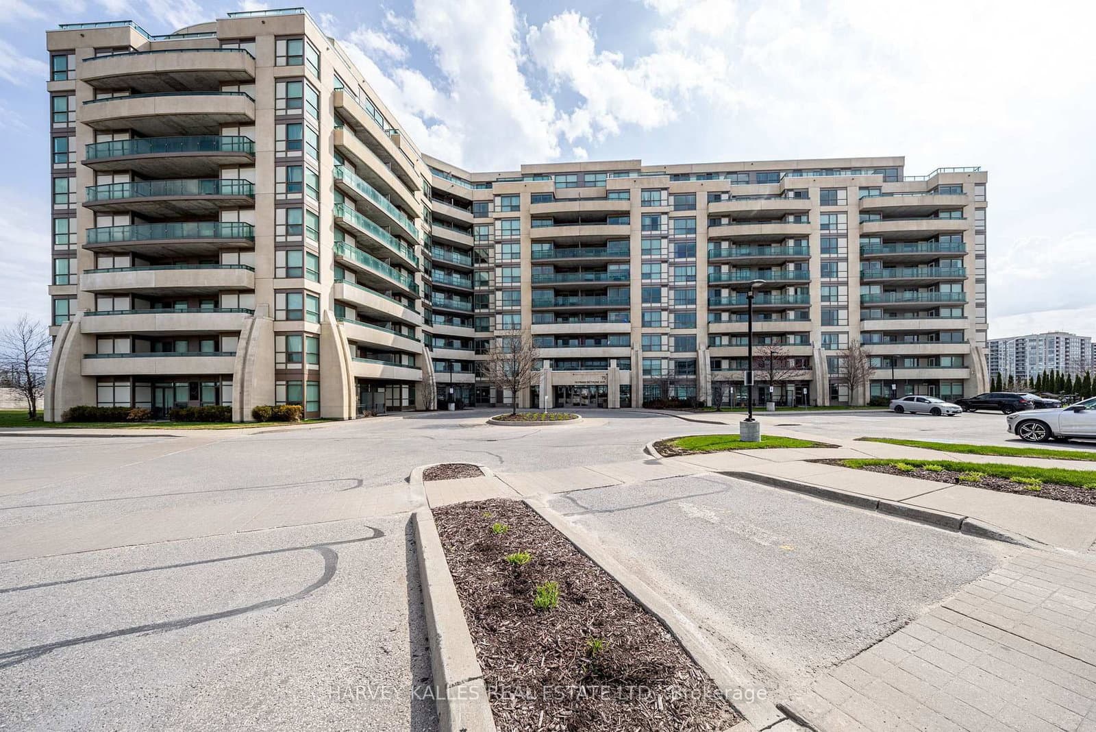 317 - 75 Norman Bethune Avenue, Richmond Hill, ON