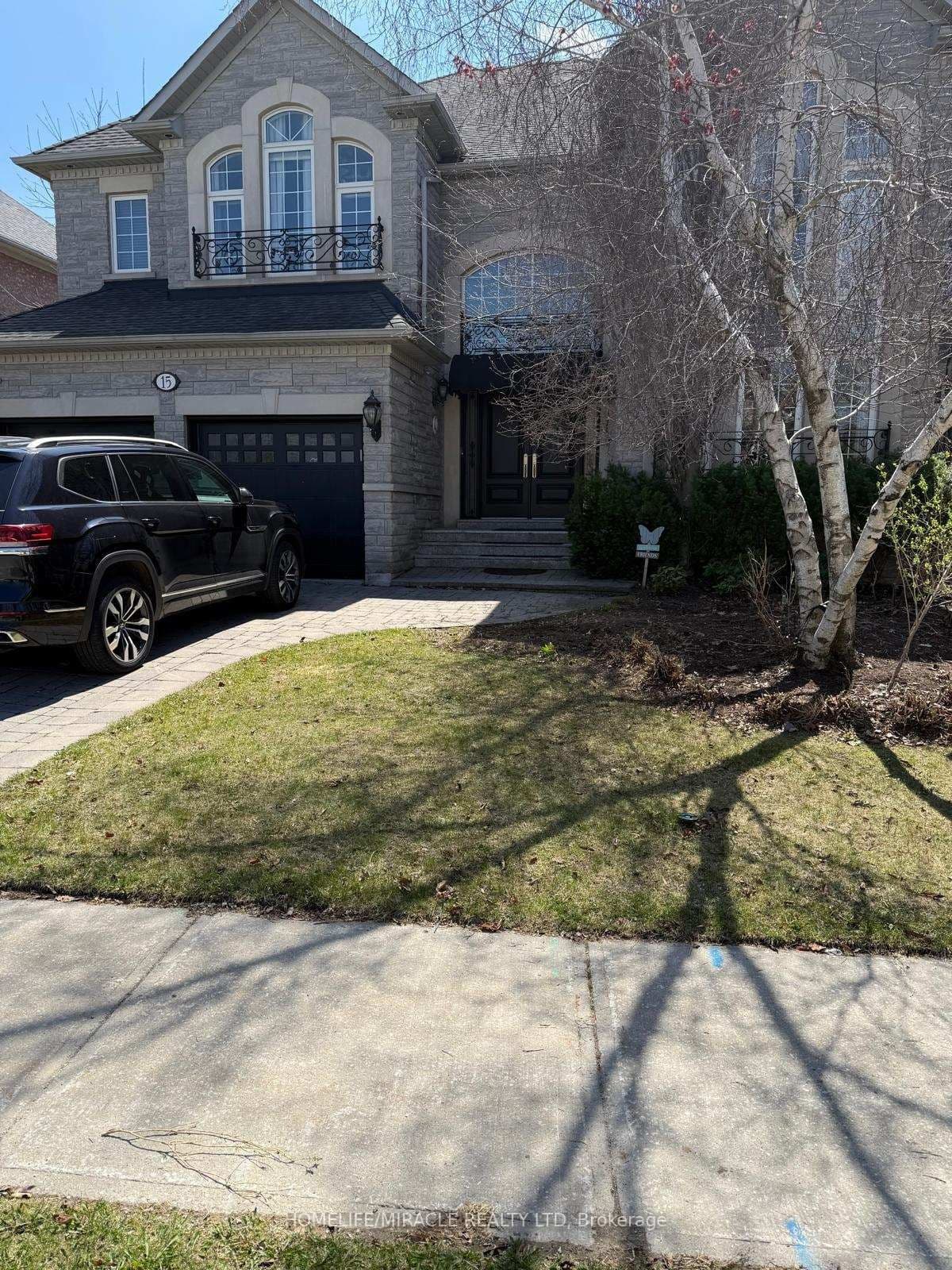 15 Village Green Drive, Vaughan, ON
