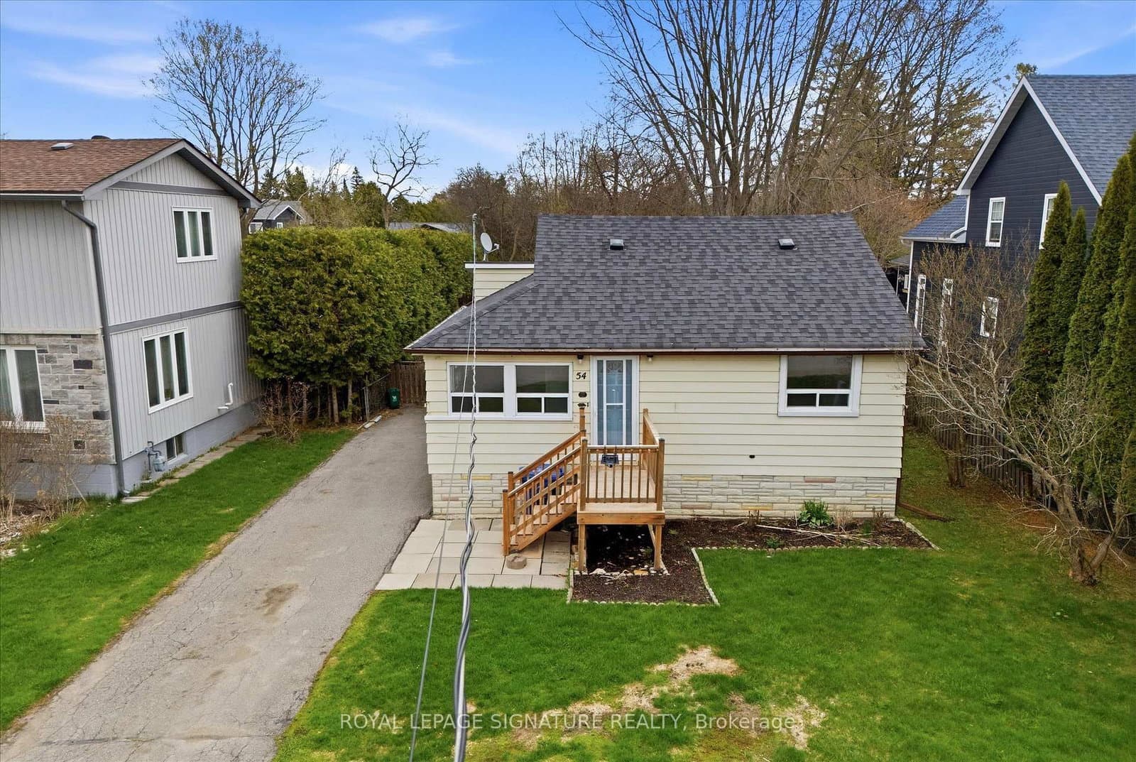 54 Farley Circle, Georgina, ON