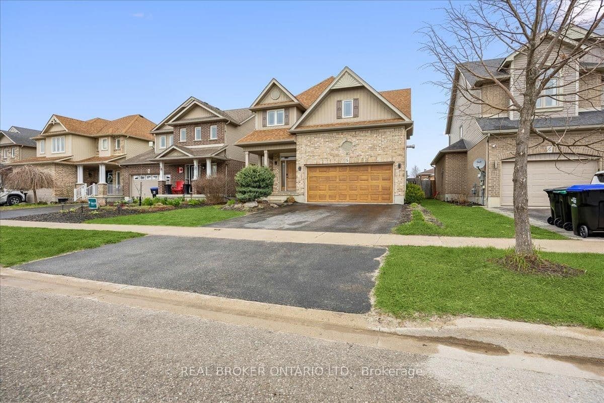 58 Stevenson Street, Essa, ON