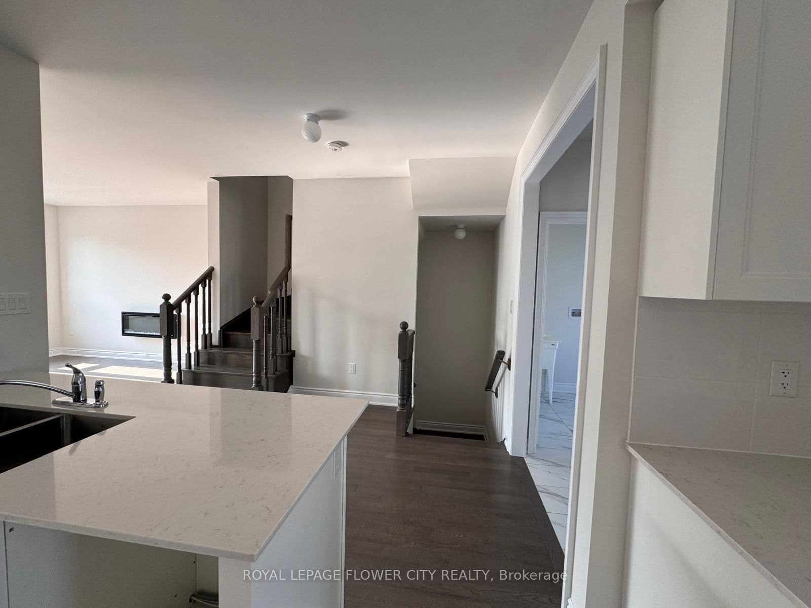 121 Tennant Circle, Vaughan, ON — photo 2