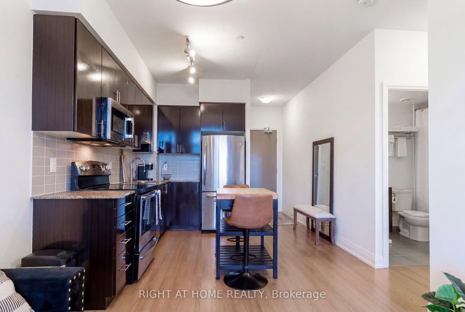 815 - 7167 Yonge Street, Markham, ON — photo 3