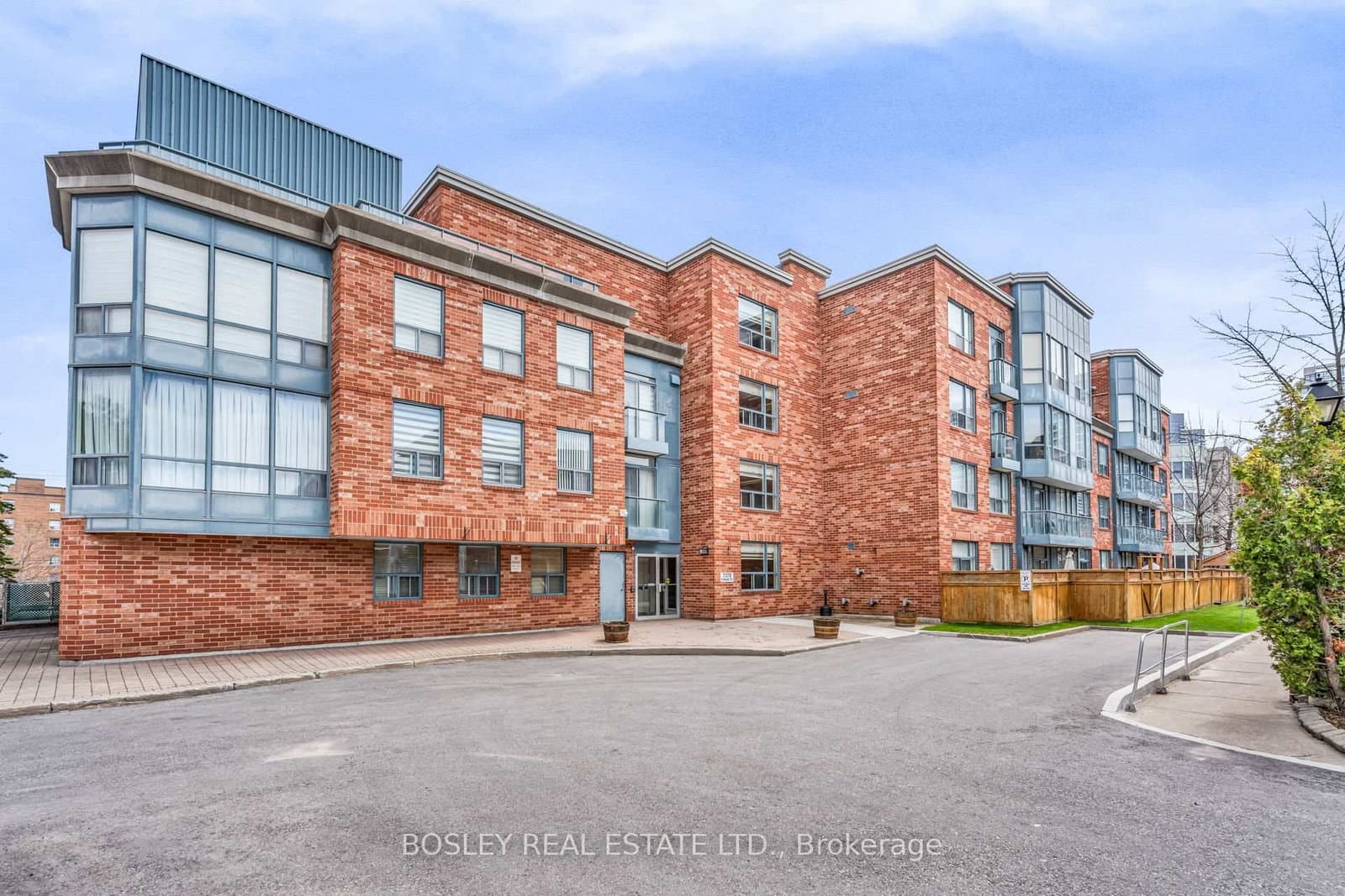 308 - 7378 Yonge Street, Vaughan, ON