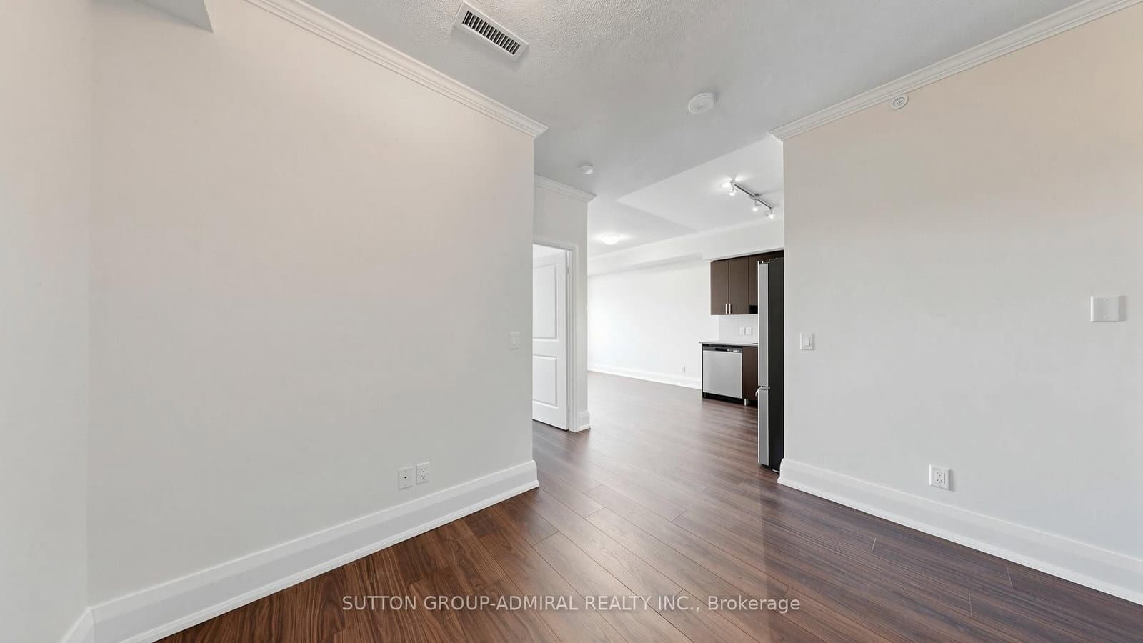 406 - 85 North Park Road, Vaughan, ON — photo 3