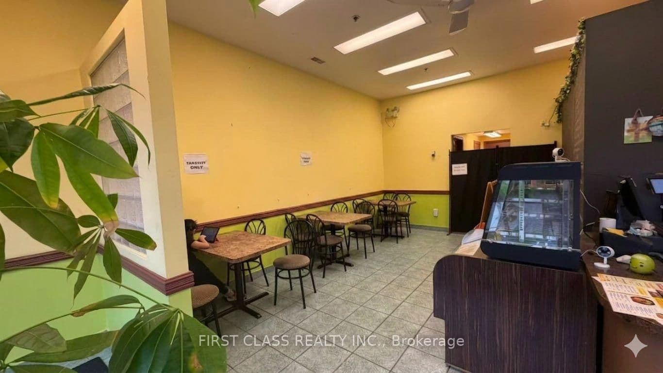 33 - 665 Millway Avenue, Vaughan, ON — photo 2