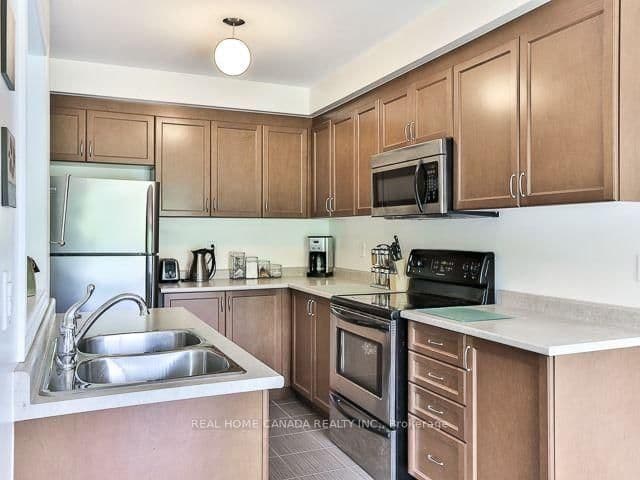55 Northwest Passage, Whitchurch-Stouffville, ON — photo 3