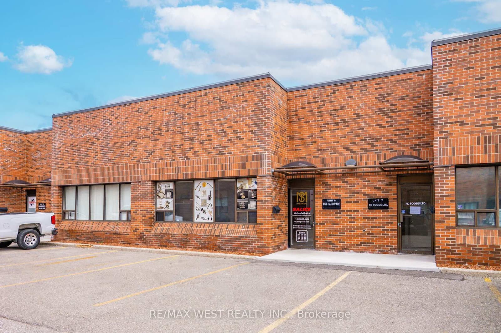 8 - 116 Viceroy Road, Vaughan, ON — photo 2