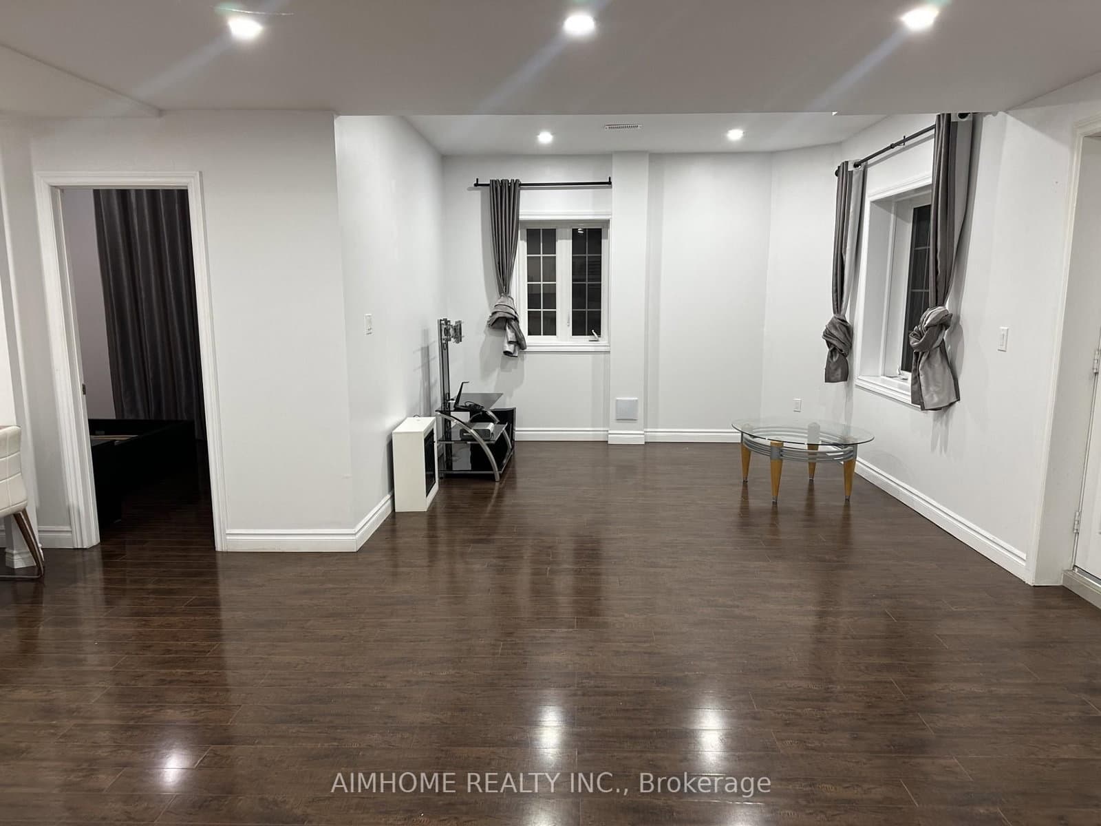 Basement - 39 Lady Karen Crescent, Vaughan, ON — photo 2