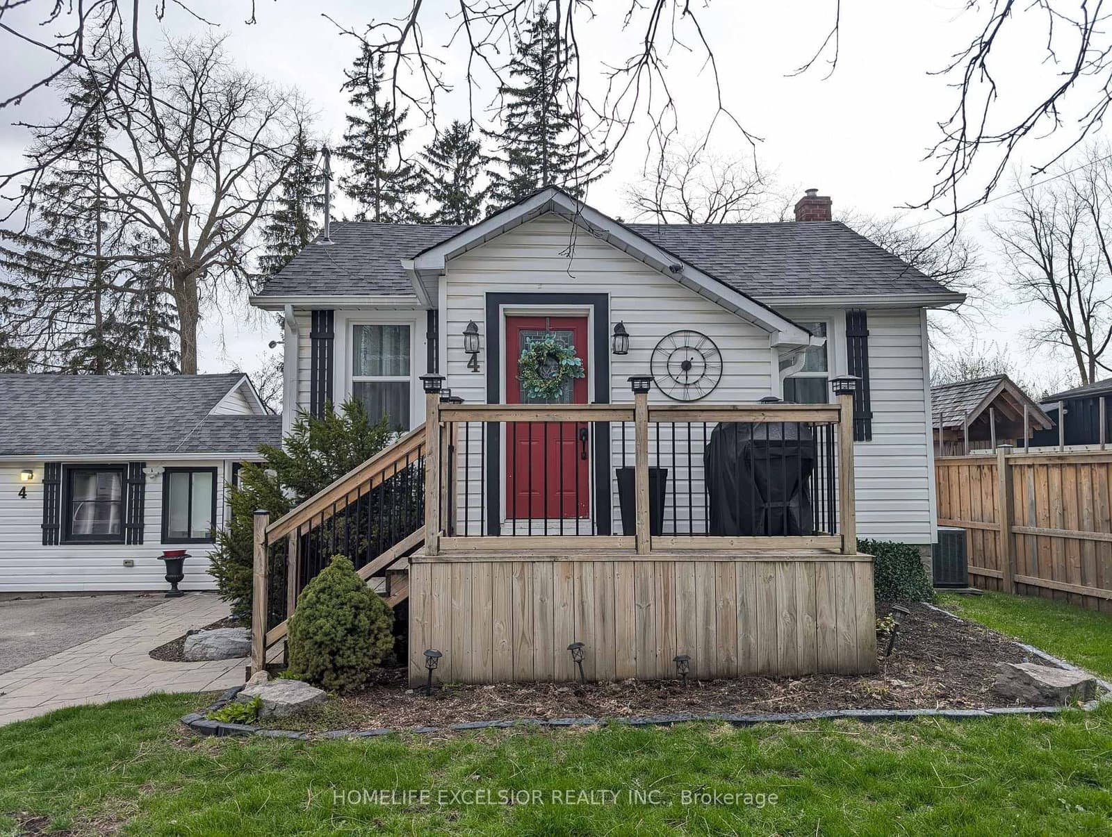 4 Albert Street, Whitchurch-Stouffville, ON