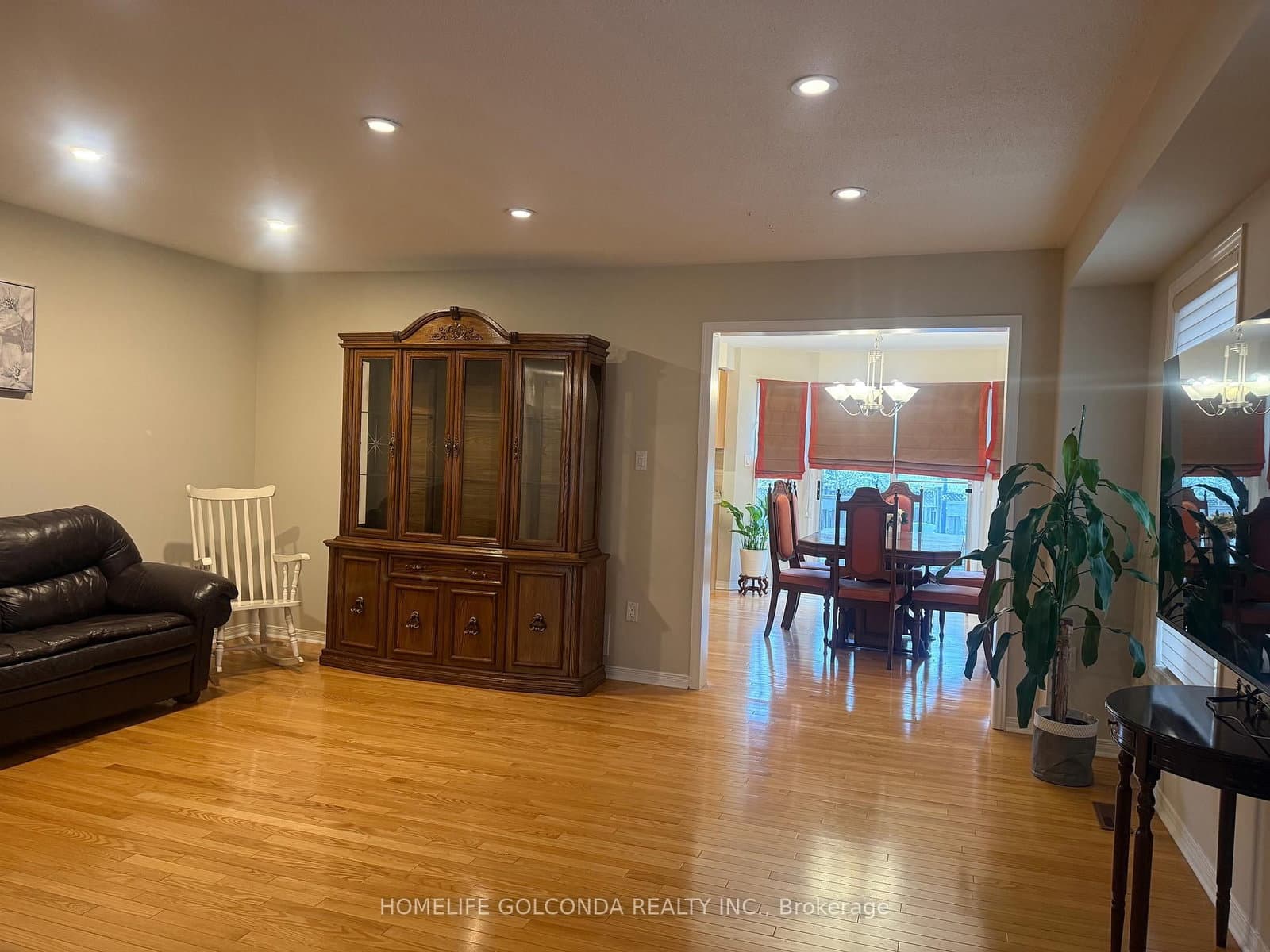 74 Rideau Drive, Richmond Hill, ON — photo 3