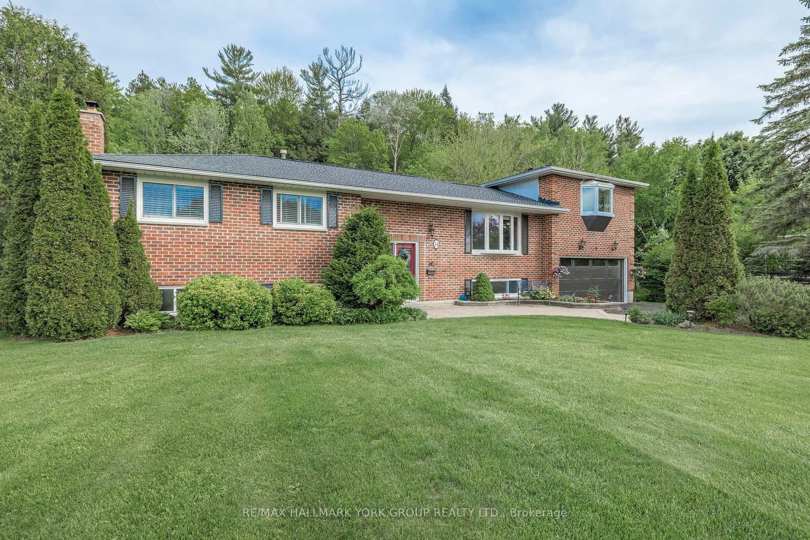 14 Anchor Court, East Gwillimbury, ON