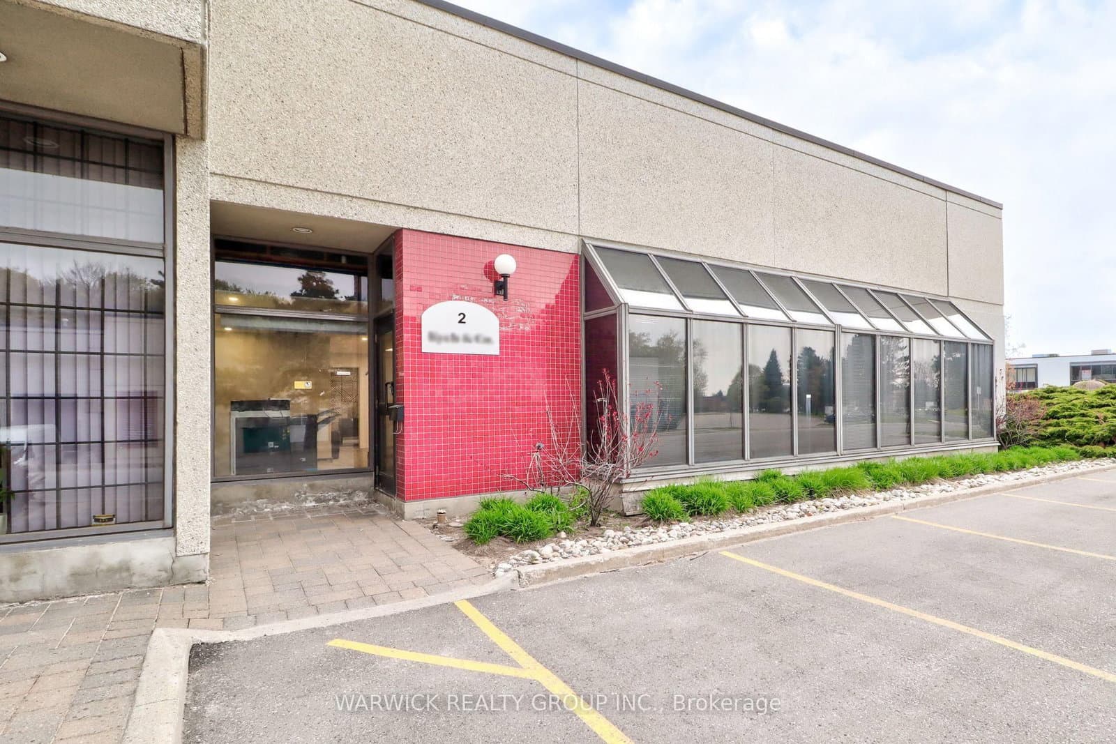 3 - 110 West Beaver Creek Road, Richmond Hill, ON — photo 2