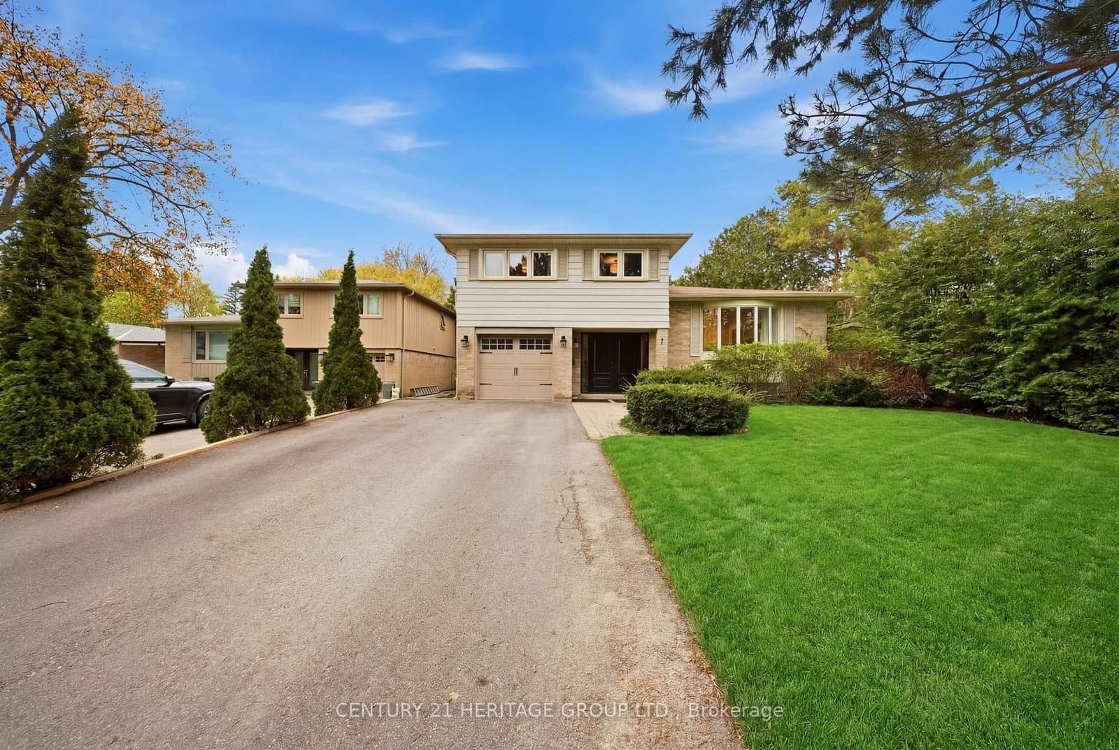 7 Cedar Crescent, Aurora, ON