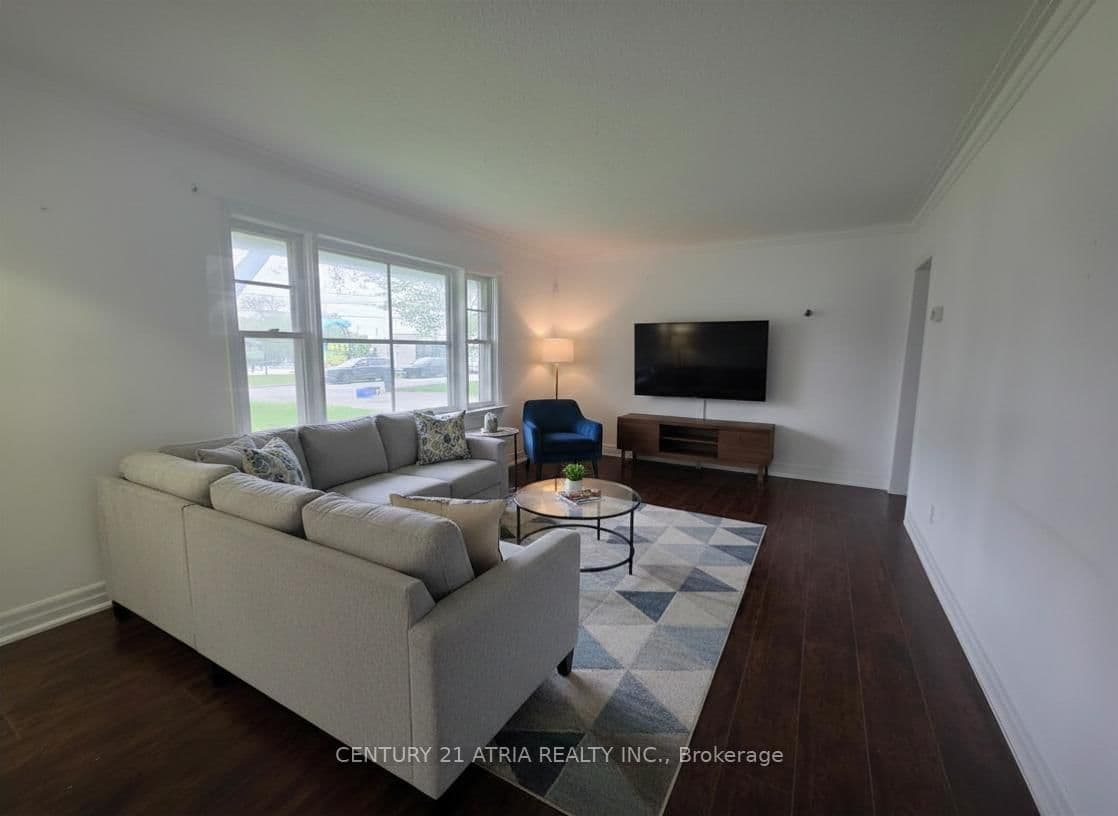 Main - 18 Grandview Avenue, Markham, ON — photo 3
