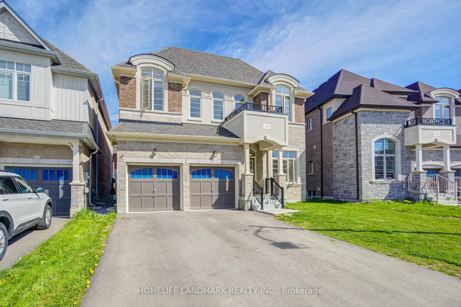 18 Kenneth Ross Crescent, East Gwillimbury, ON