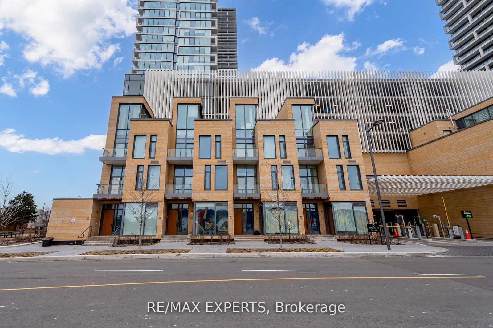Th05 - 9 Buttermill Avenue, Vaughan, ON