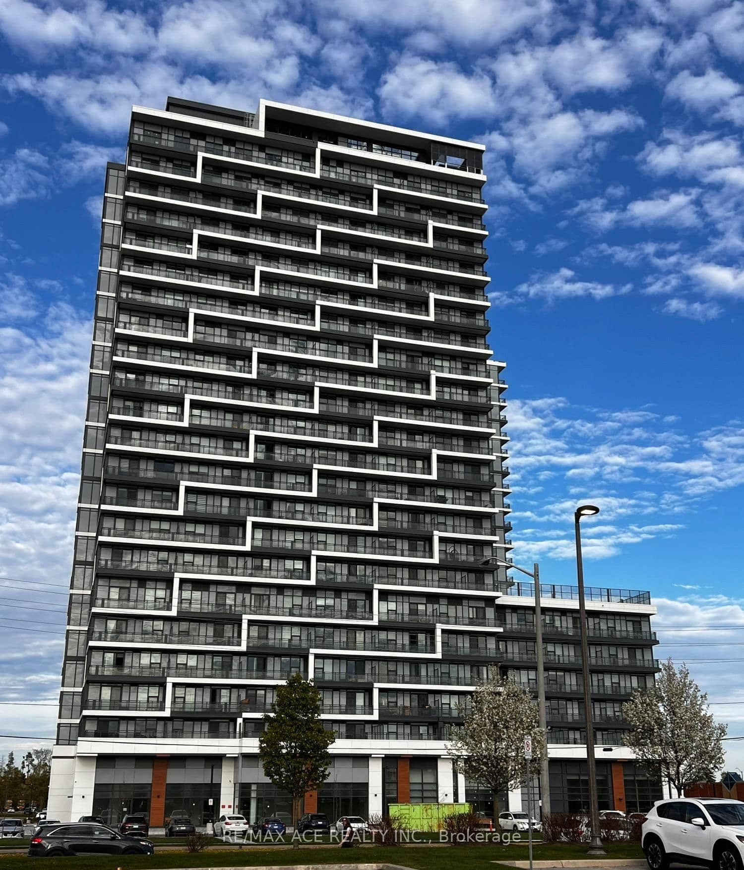 A338 - 9763 Markham Road, Markham, ON — photo 2