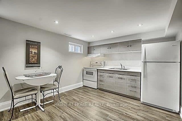 lower - 167 Septonne Avenue, Newmarket, ON